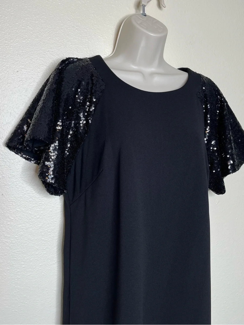 Harper 241 Black Shift Dress Size 10 Sequin Short Flutter Sleeve Cocktail Party